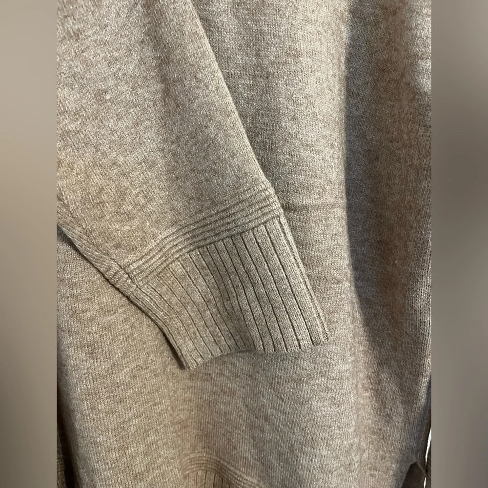 Westbound woman’s size 2X sweater with flap collar and buttons Camel color - Picture 4 of 6